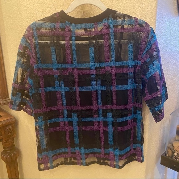 A/X Armani Exchange Embroidered Tulle Overlay Top Size Medium - Picture 9 of 11
